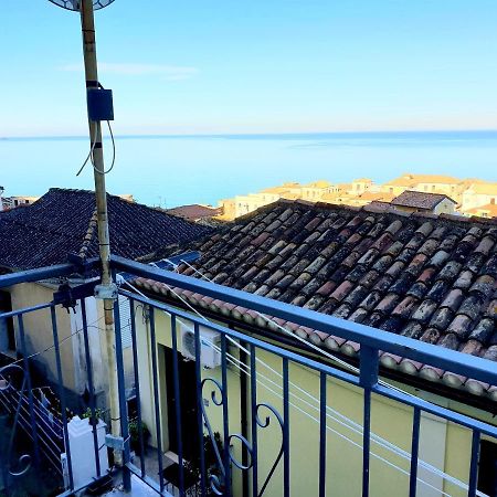 2 Bed Apartment In The Historical Center Pizzo ปิซโซ ภายนอก รูปภาพ