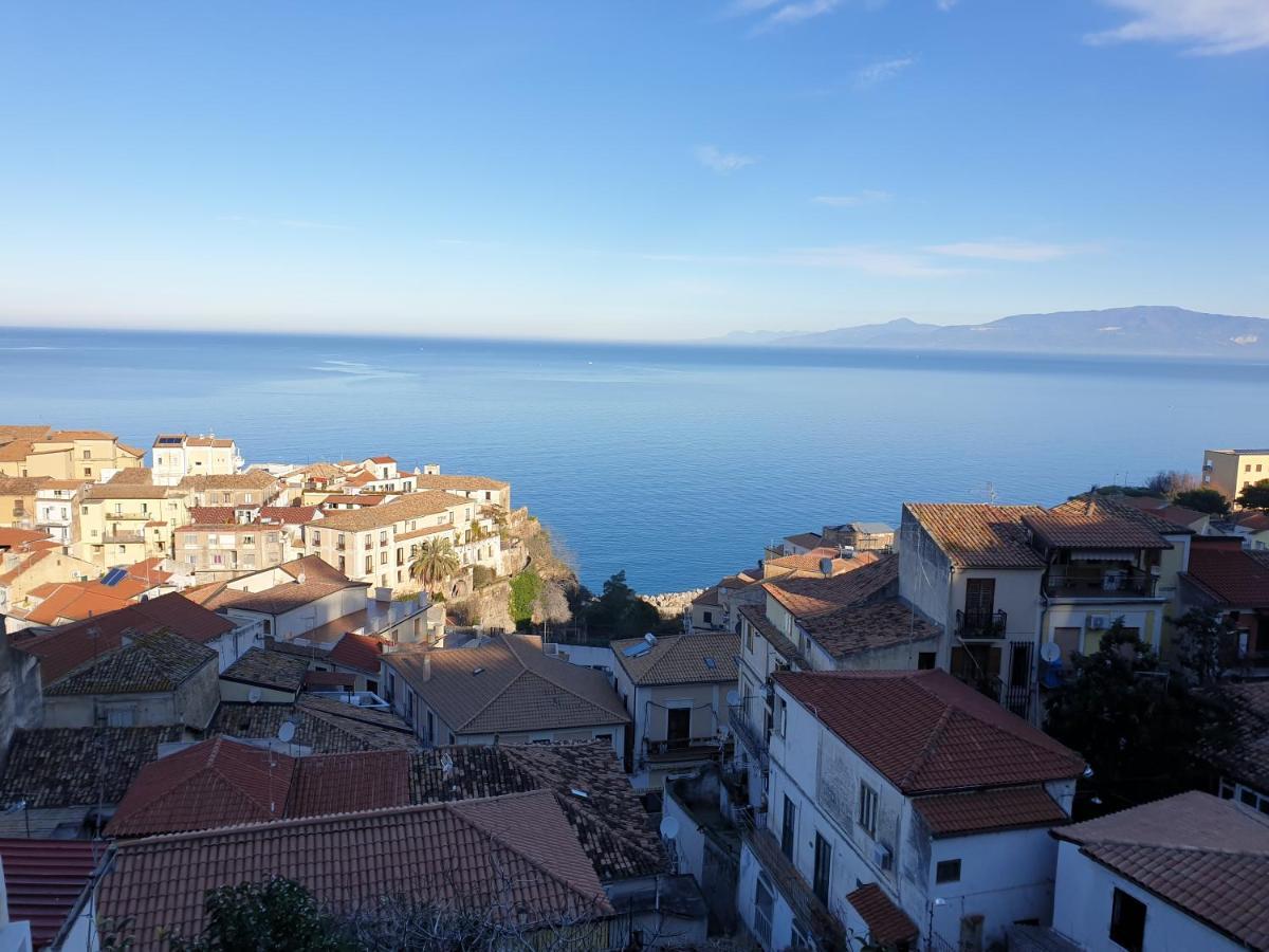 2 Bed Apartment In The Historical Center Pizzo ปิซโซ ภายนอก รูปภาพ